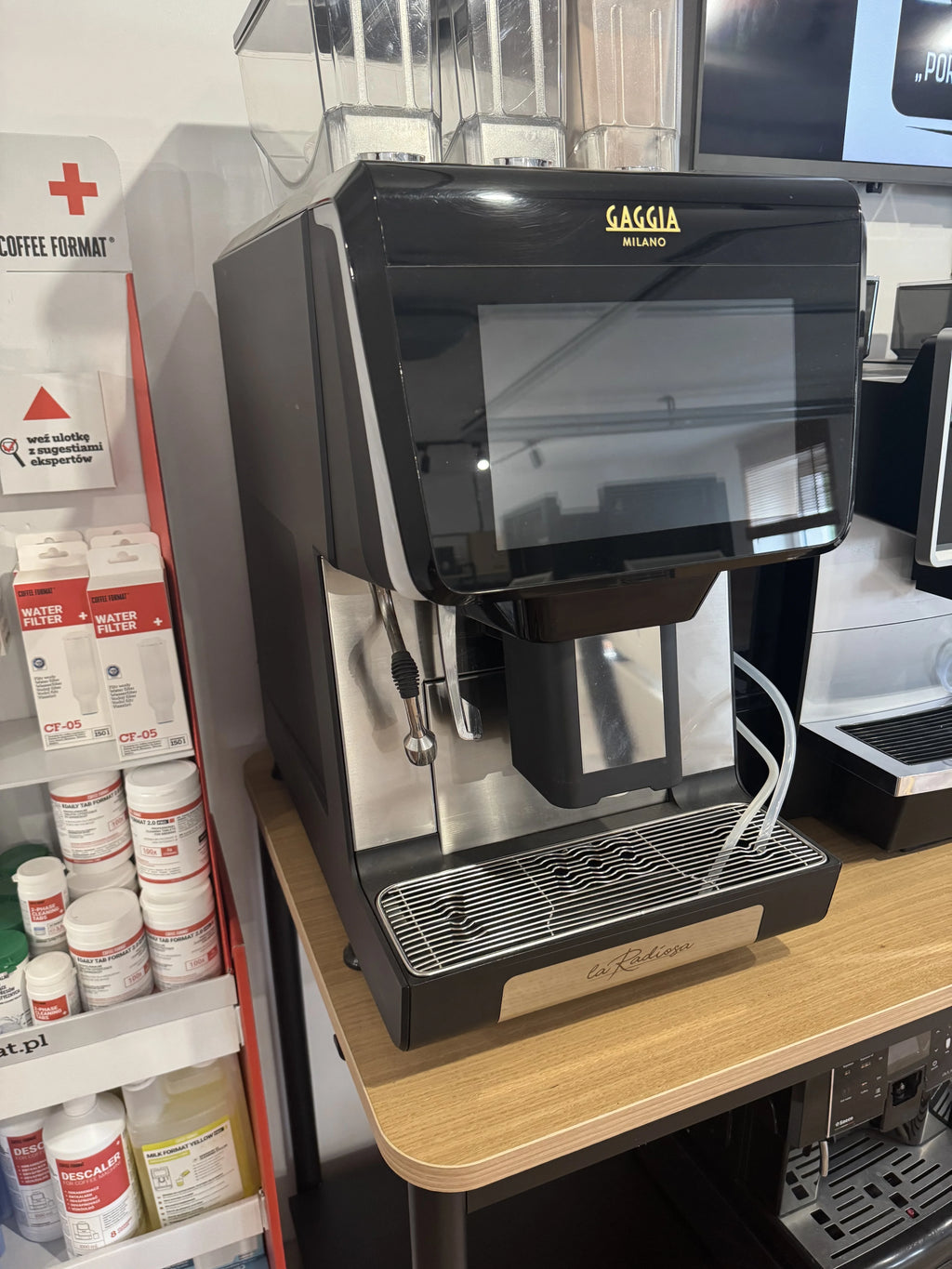 Ekspres automatyczny Gaggia La Radiosa - 2 młynki + czekolada