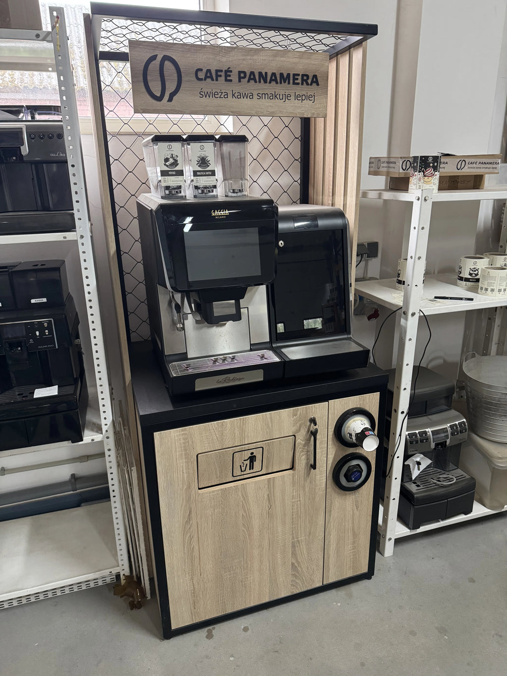 Ekspres automatyczny Gaggia La Radiosa - 2 młynki + czekolada
